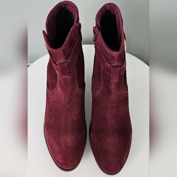 New Diba Sleek Bootie Burgundy Suede Gold Buckle Ankle Women Size 9 - Picture 3 of 12